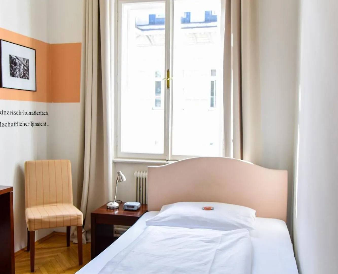 Pension Riedl Vienna Hotel