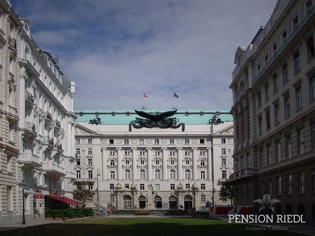 Hotel Pension Riedl Vienna