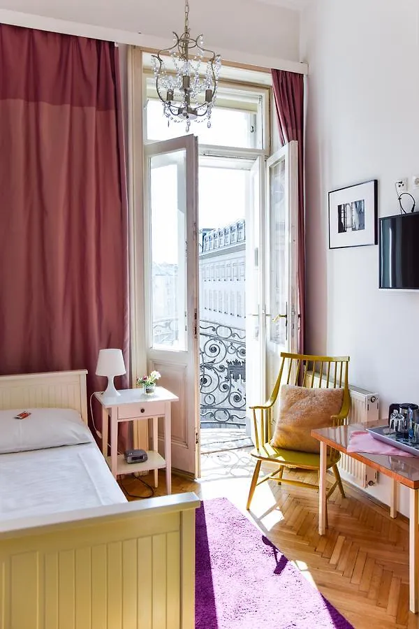 Hotel Pension Riedl Vienna