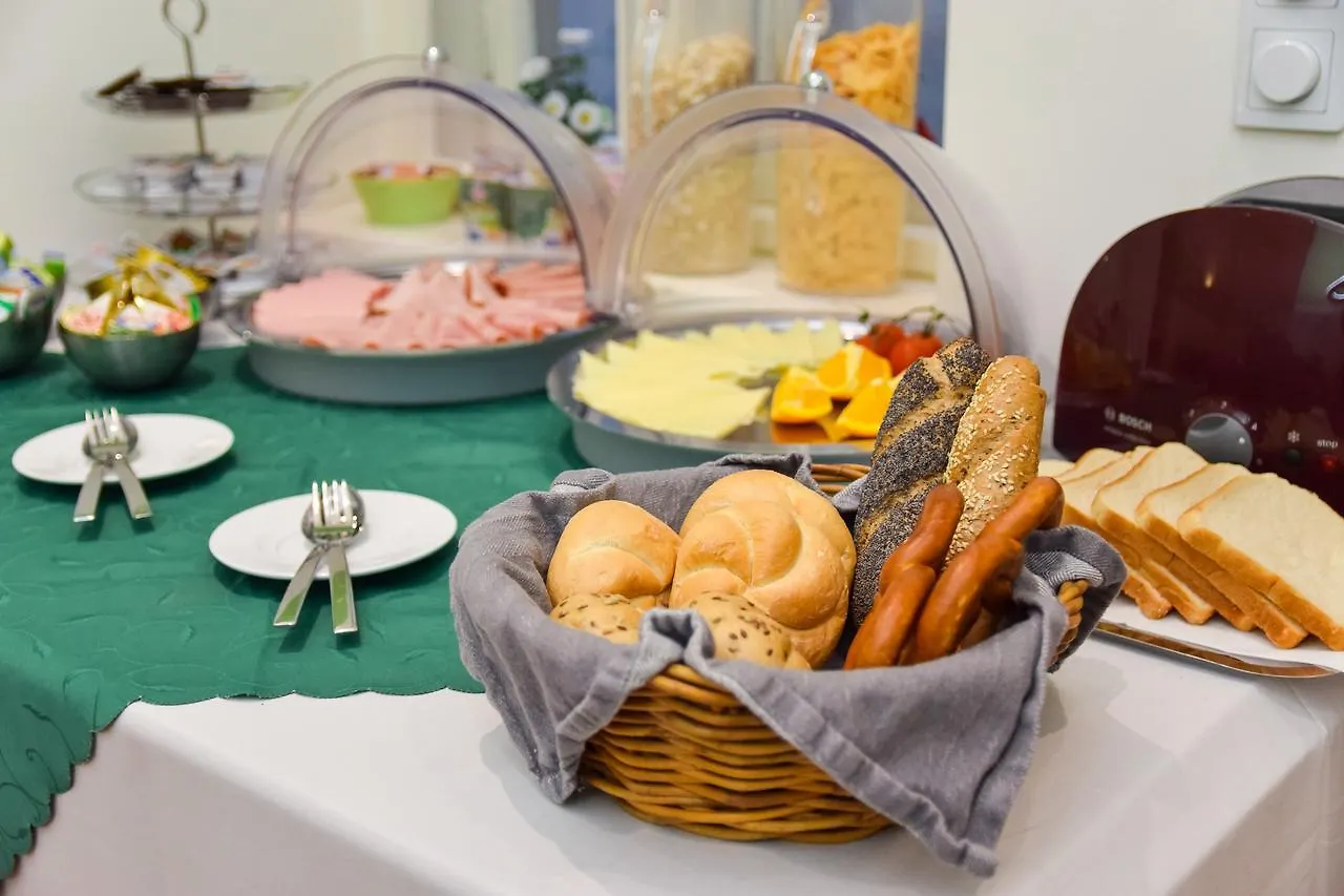 Hotel Pension Riedl Vienna